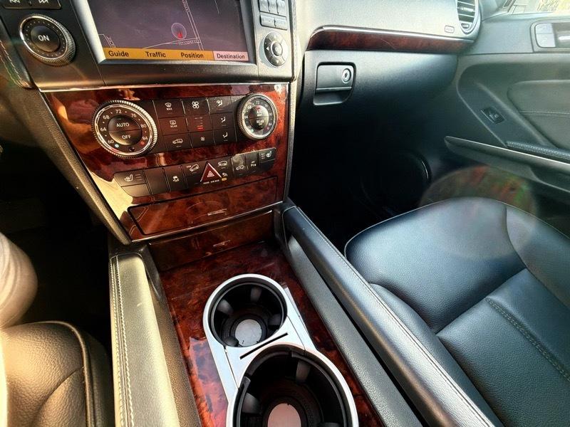 Mercedes-Benz GL-Class GL450 4MATIC 2012