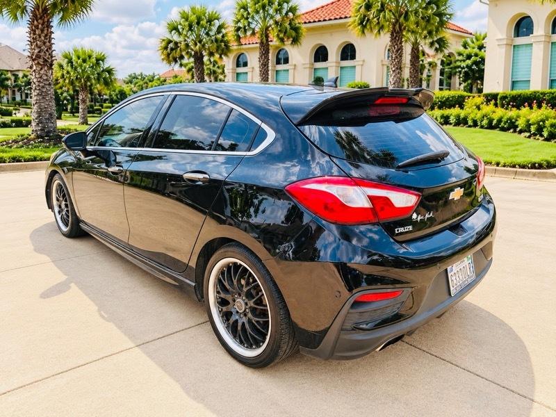 Chevrolet Cruze Premier Hatchback 2017