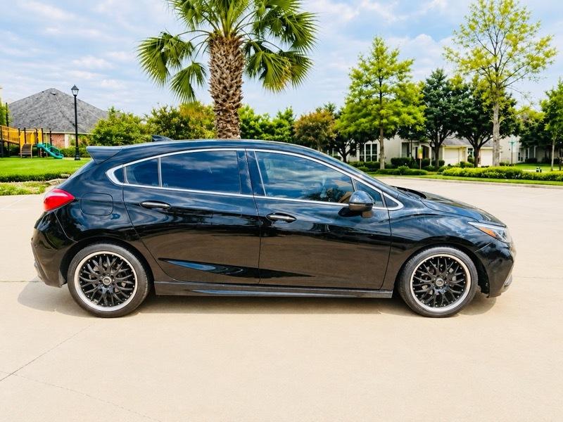 Chevrolet Cruze Premier Hatchback 2017