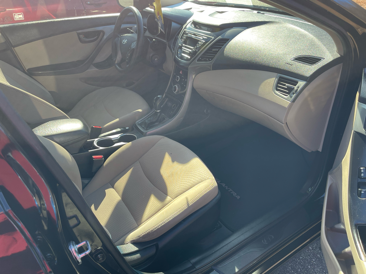 Hyundai Elantra SE 2015