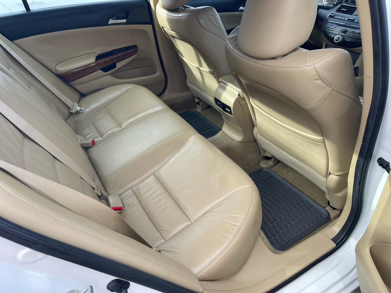 Honda Accord EX-L Sedan AT 2011