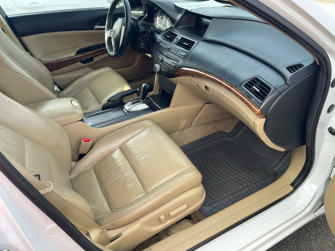 Honda Accord EX-L Sedan AT 2011