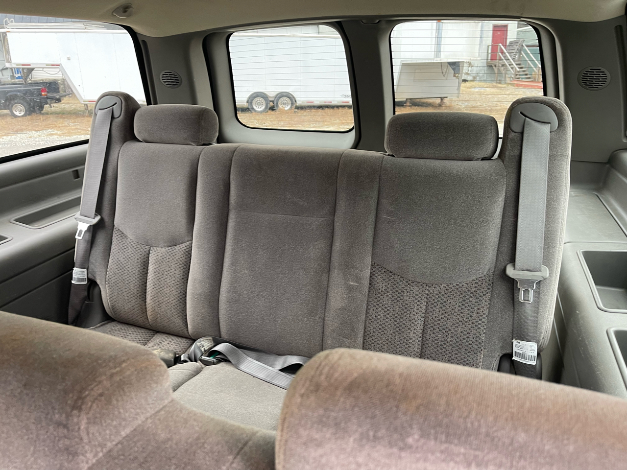 Chevrolet Suburban 1500 2WD 2003