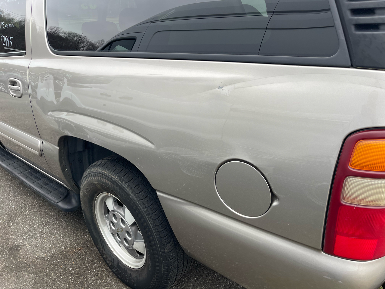 Chevrolet Suburban 1500 2WD 2003