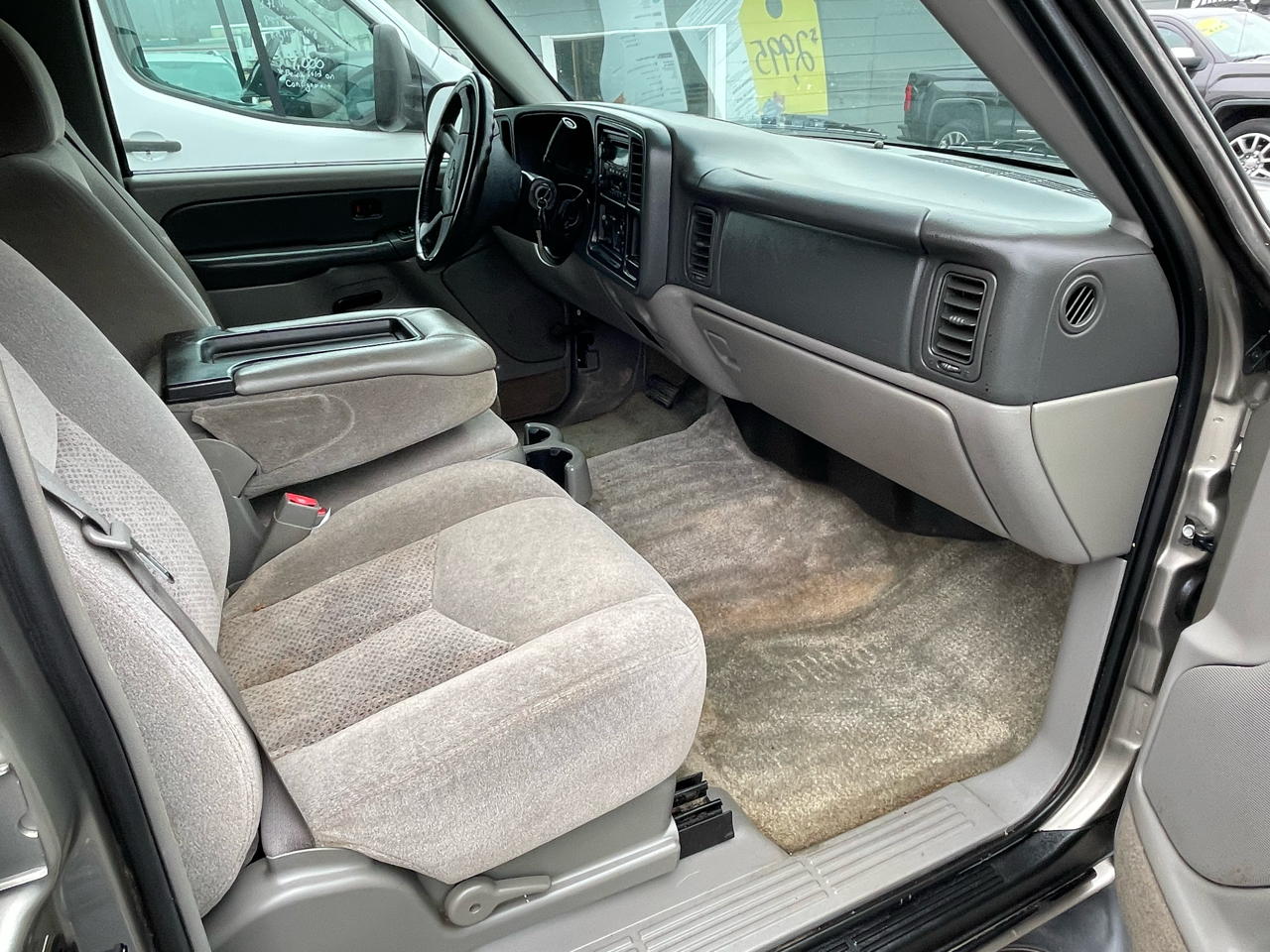 Chevrolet Suburban 1500 2WD 2003