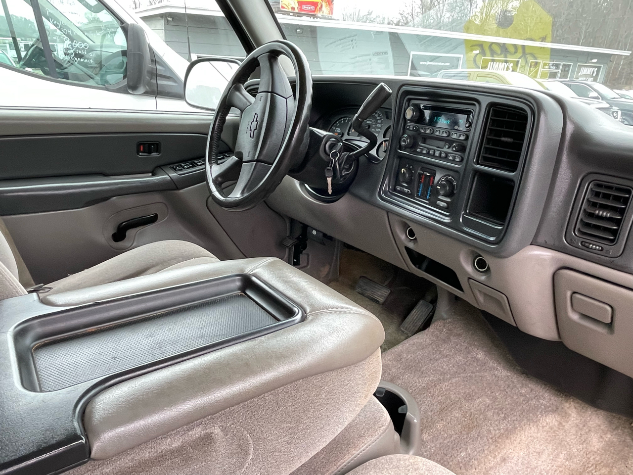 Chevrolet Suburban 1500 2WD 2003