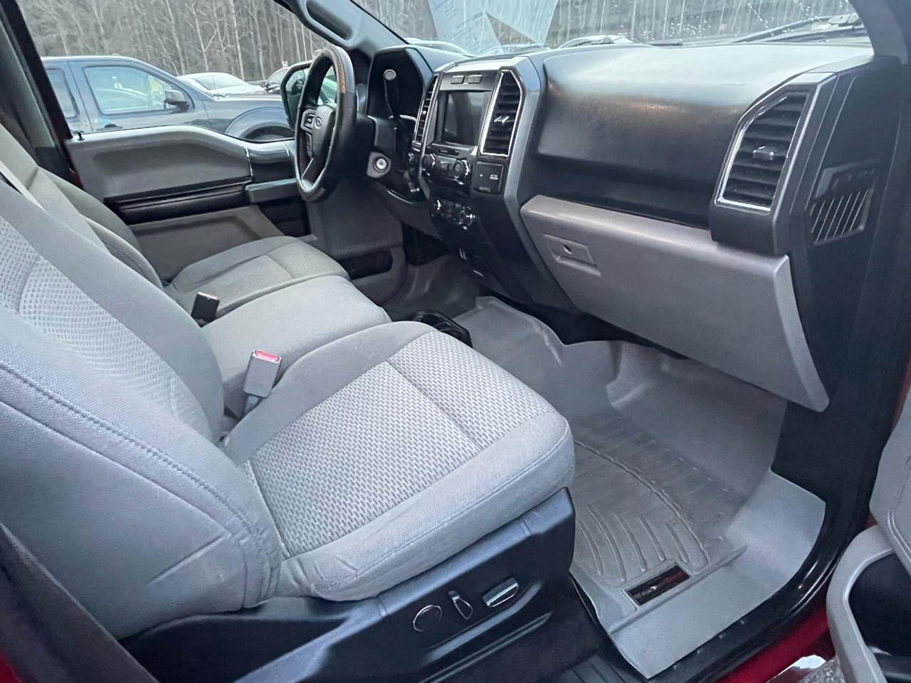 Ford F-150 XLT SuperCab 2WD 2016