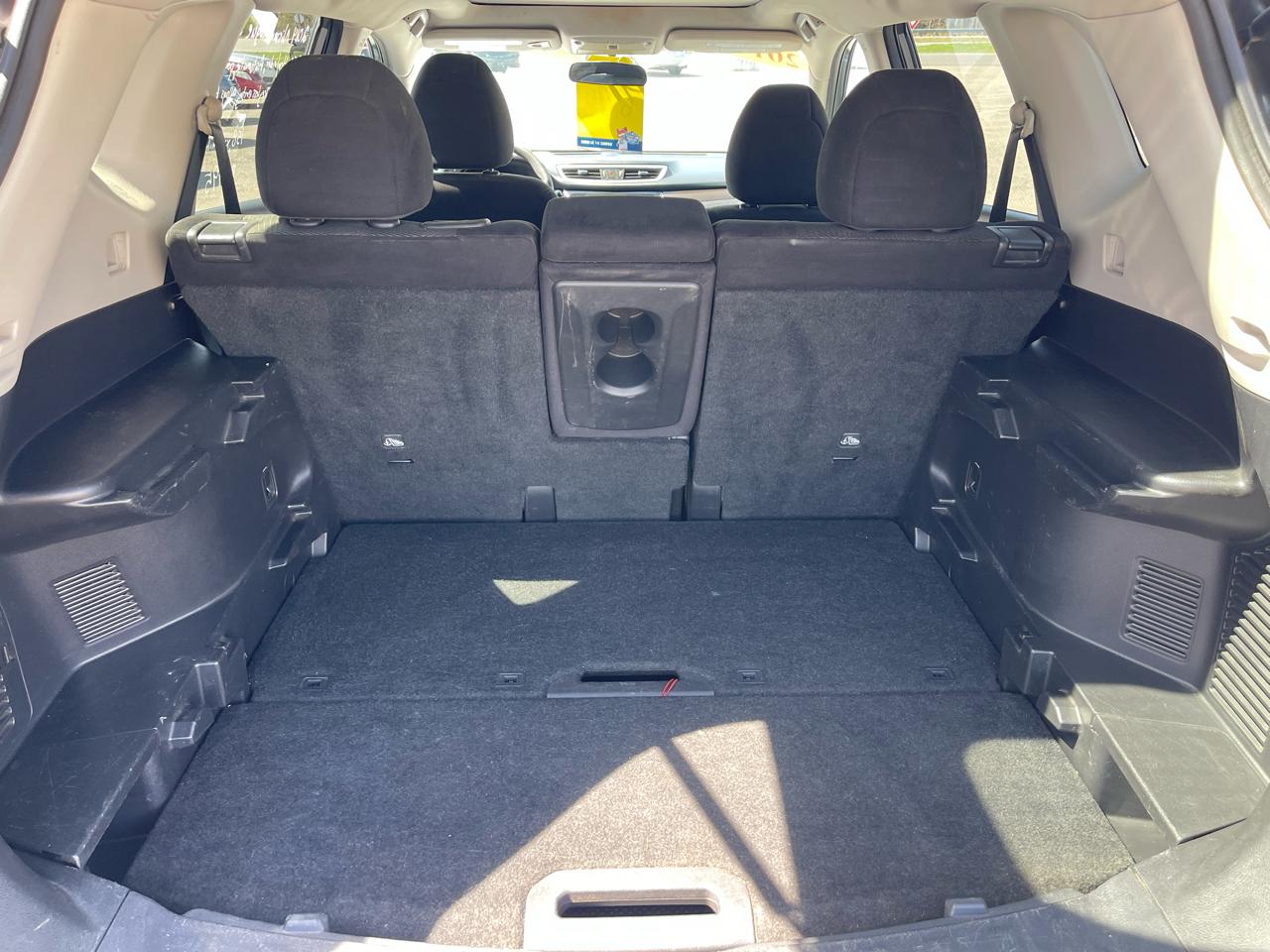 Nissan Rogue AWD 4dr SV 2014