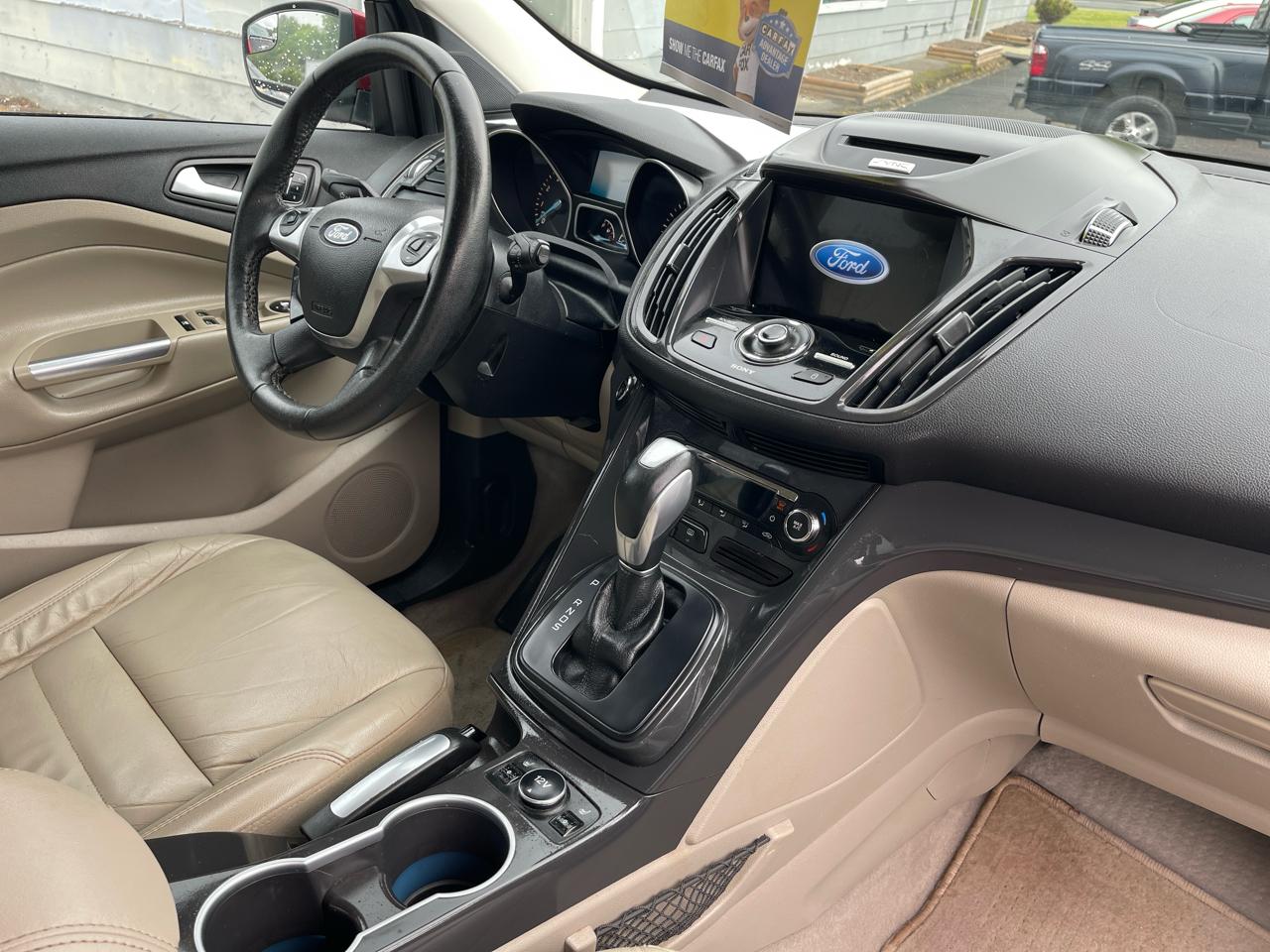 Ford Escape Titanium FWD 2016