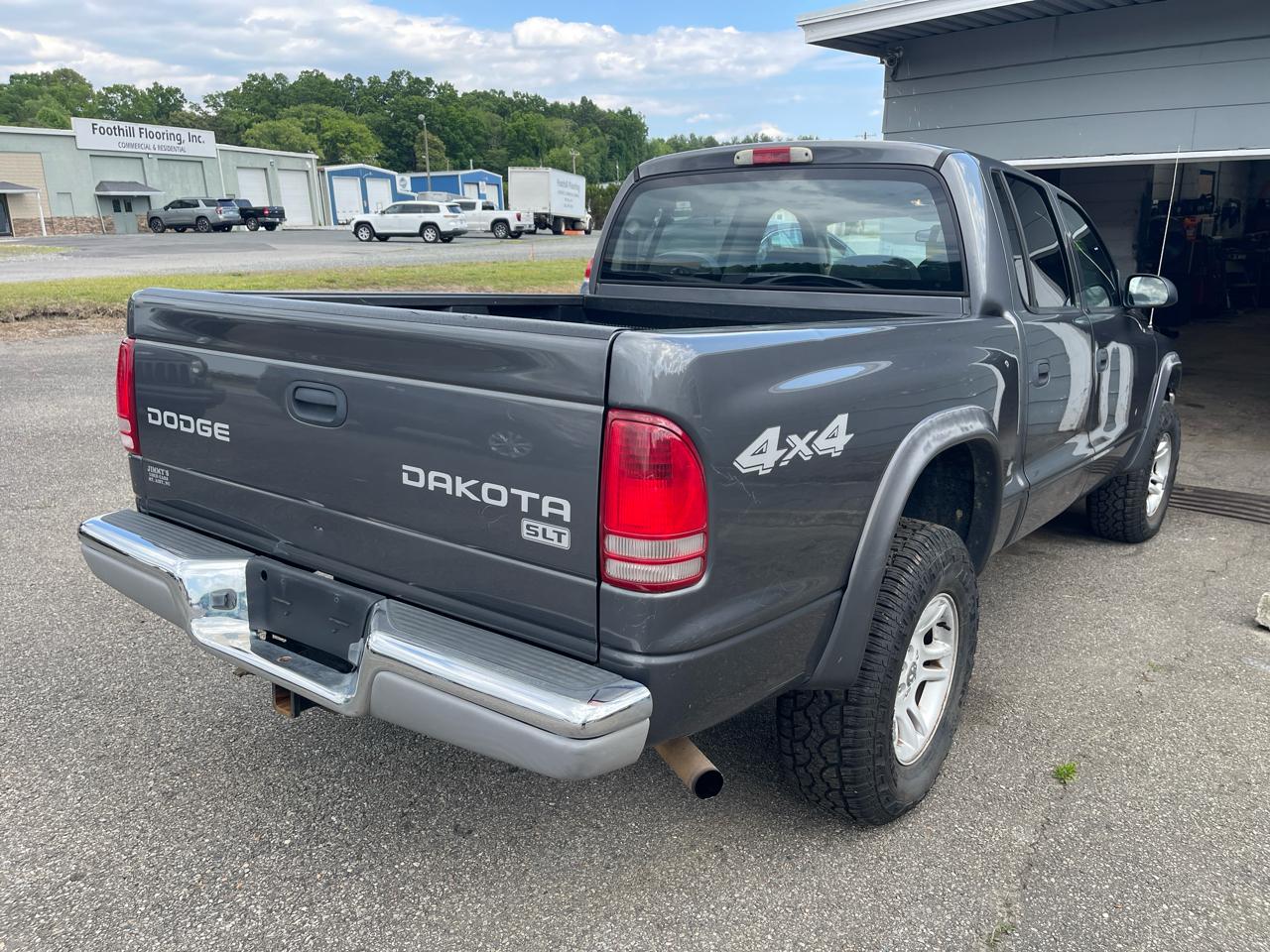 Dodge Dakota SLT Quad Cab 4WD 2004