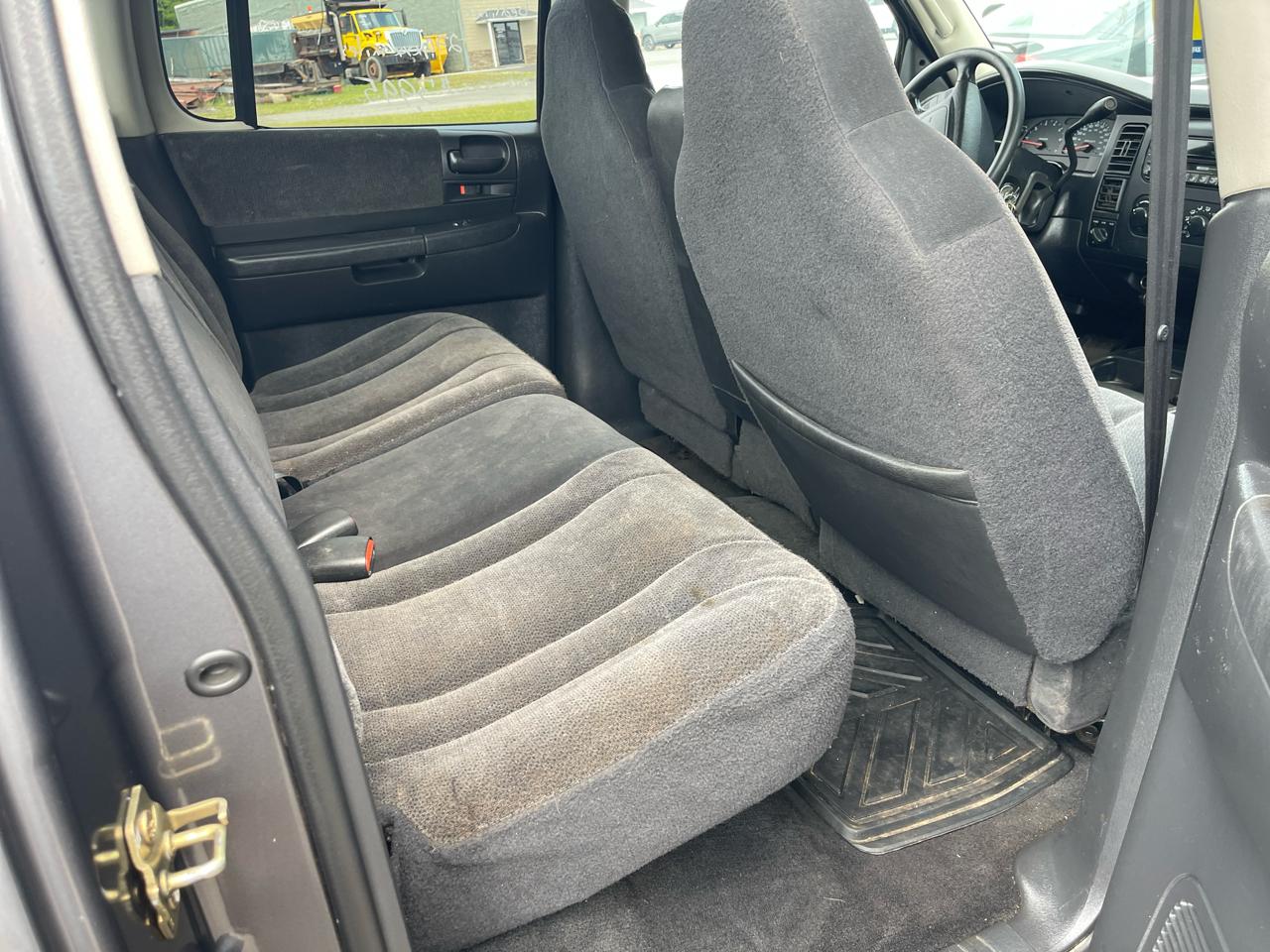 Dodge Dakota SLT Quad Cab 4WD 2004