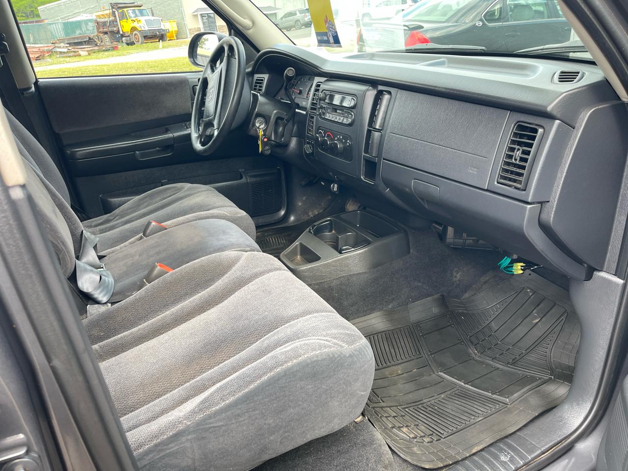 Dodge Dakota SLT Quad Cab 4WD 2004