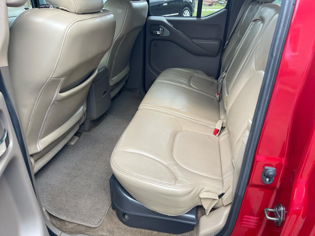 Nissan Frontier Crew Cab 4x4 SL 2011
