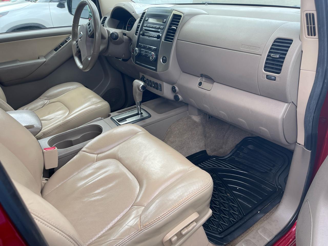 Nissan Frontier Crew Cab 4x4 SL 2011