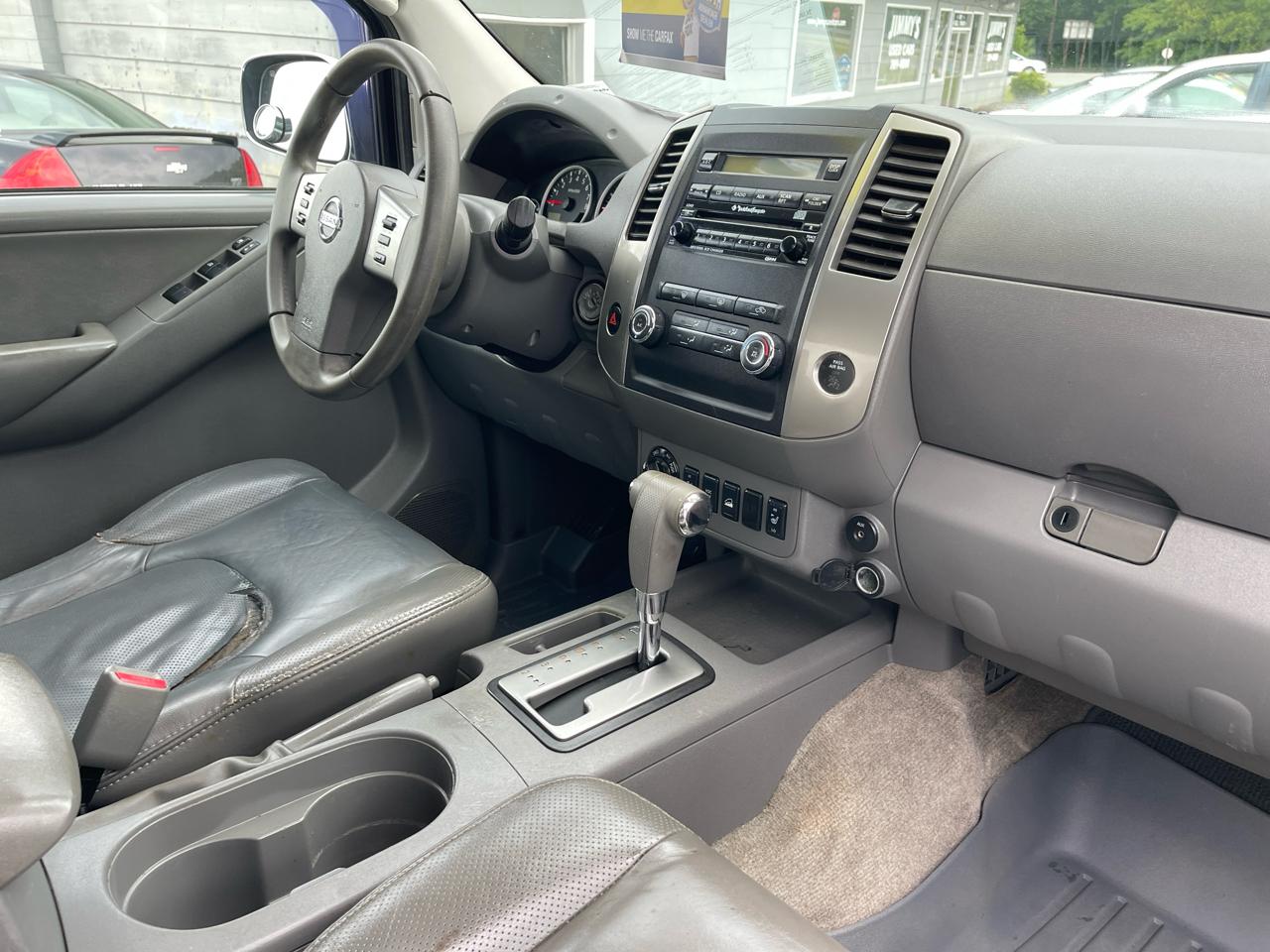 Nissan Frontier Crew Cab 4x4 SL 2011