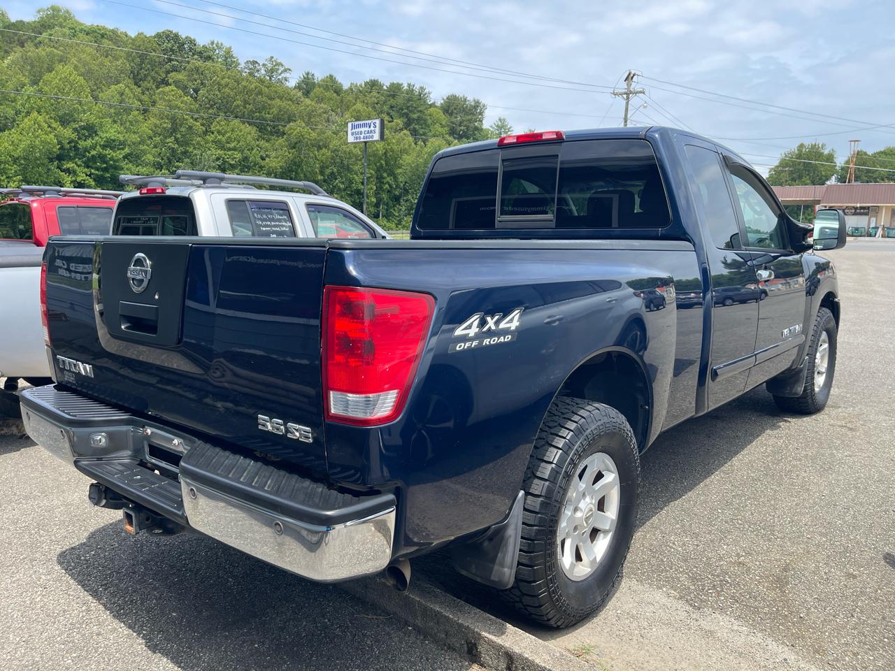 Nissan Titan LE King Cab 4WD 2006