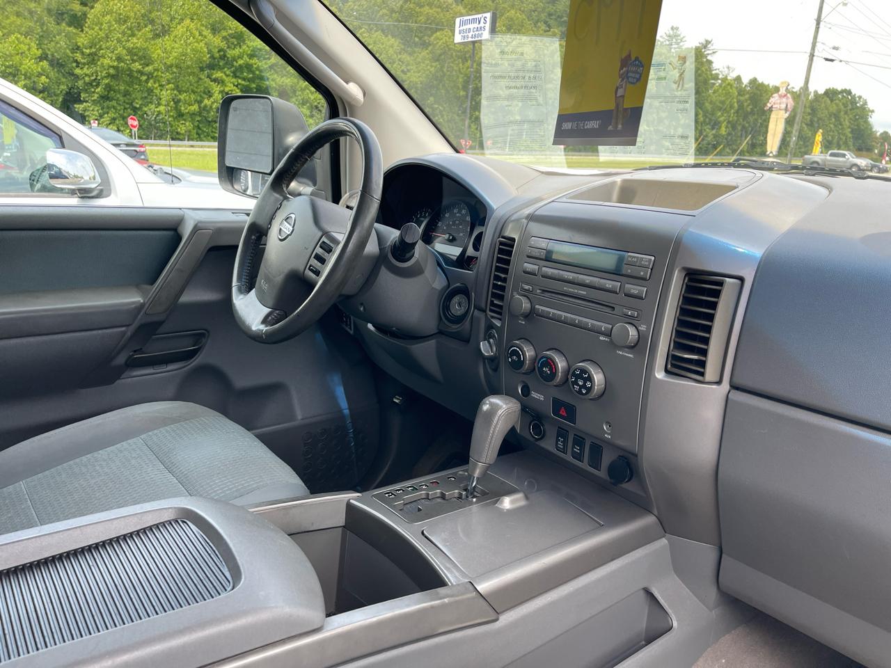 Nissan Titan LE King Cab 4WD 2006
