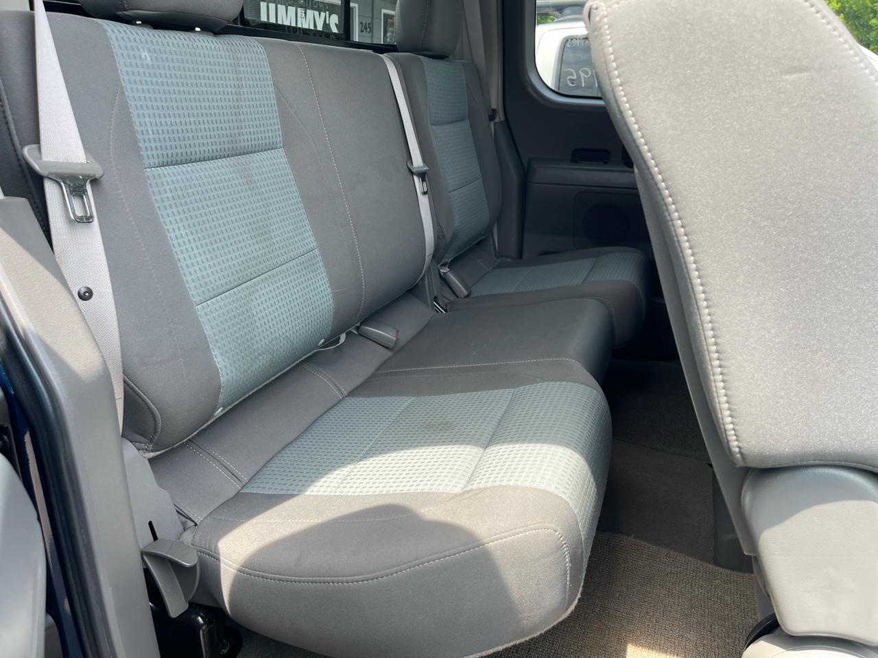 Nissan Titan LE King Cab 4WD 2006