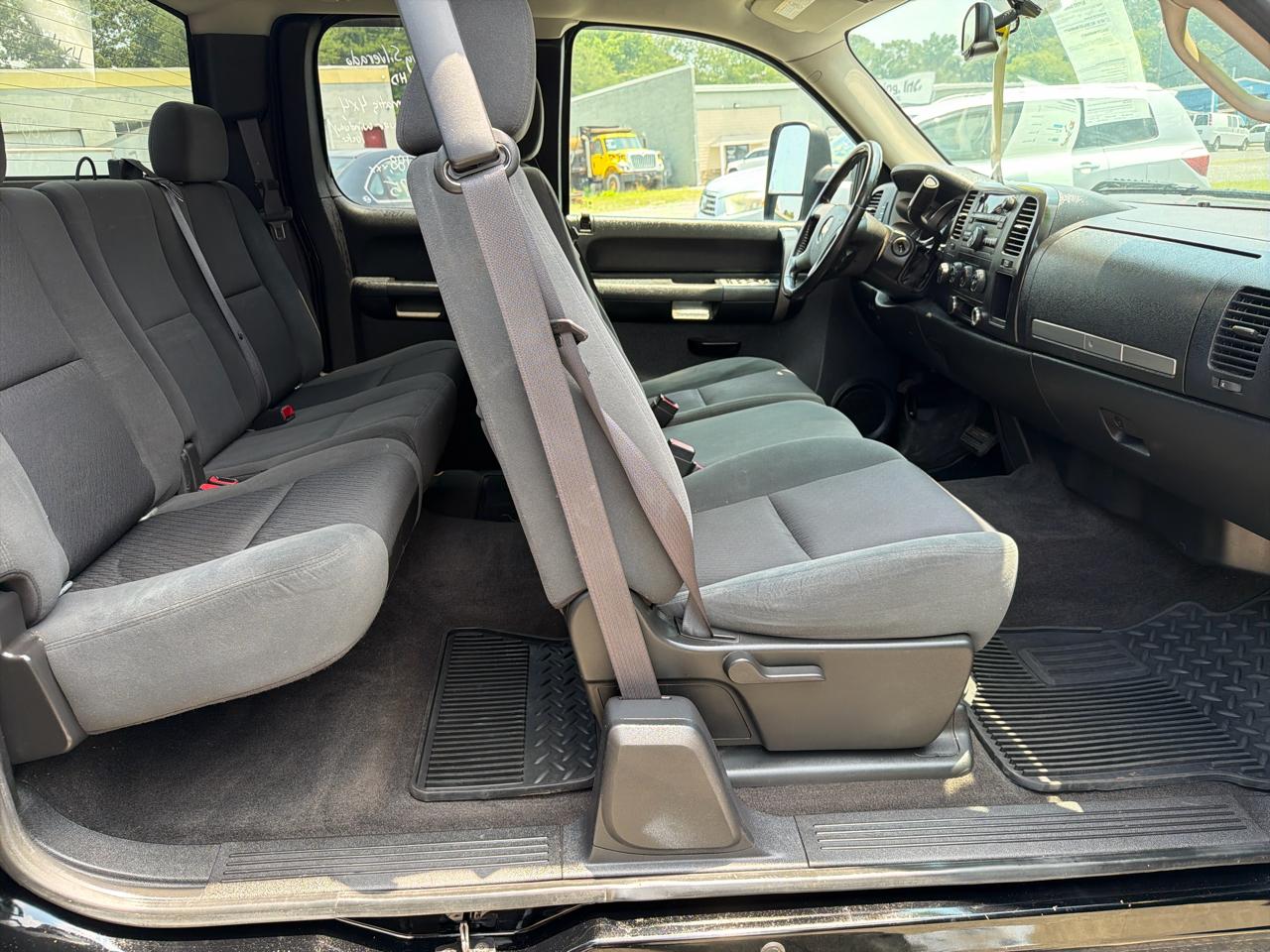 Chevrolet Silverado 2500HD LT1 Ext. Cab Long Box 4WD 2009