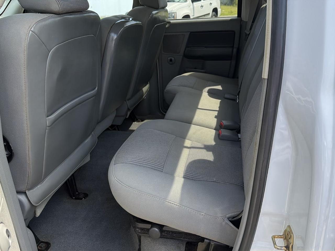 Dodge Ram 1500 SLT Crew Cab 4WD 2006