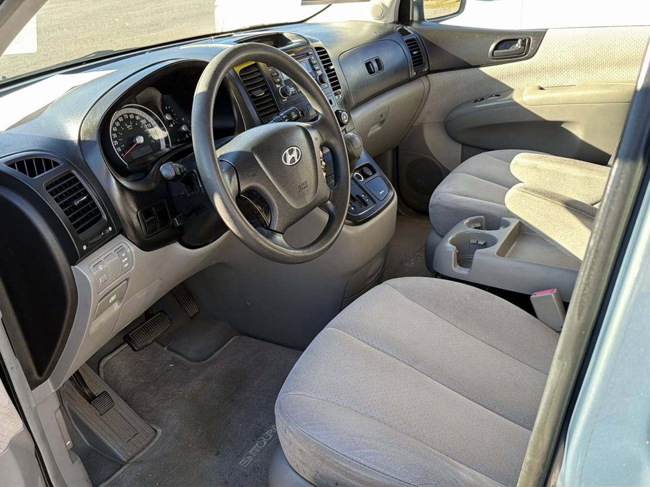 Hyundai Entourage GLS 2007