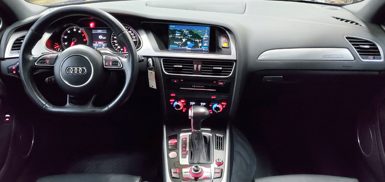 Audi A4  2015 Audi A4  2015