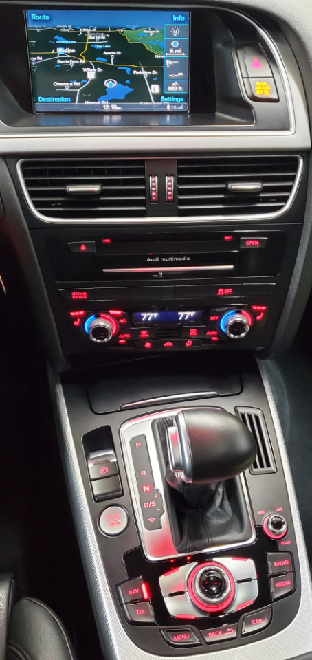 Audi A4  2015 Audi A4  2015