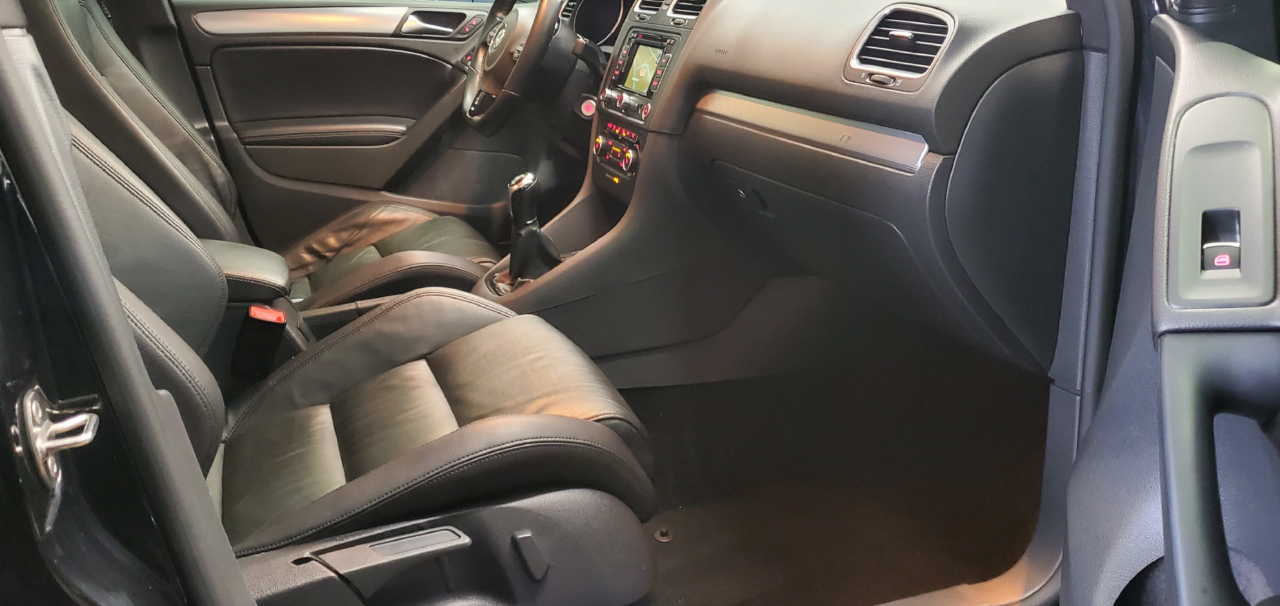 Volkswagen Golf R  2013