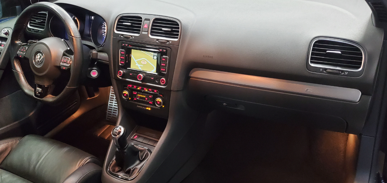 Volkswagen Golf R  2013