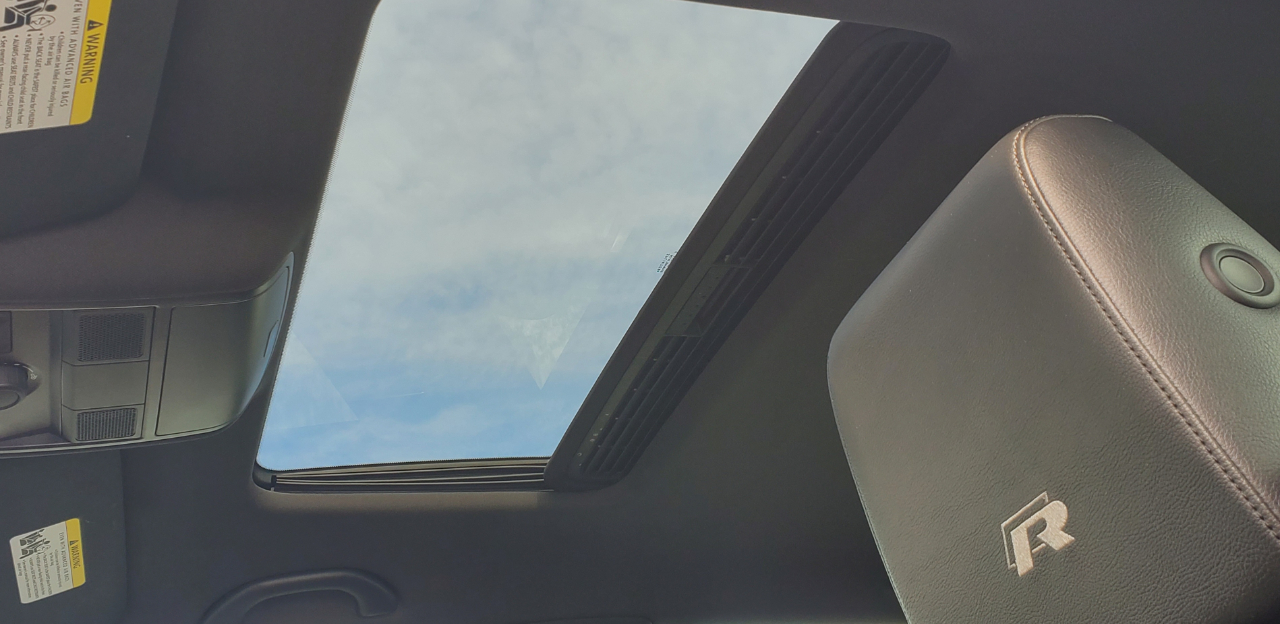 Volkswagen Golf R  2013