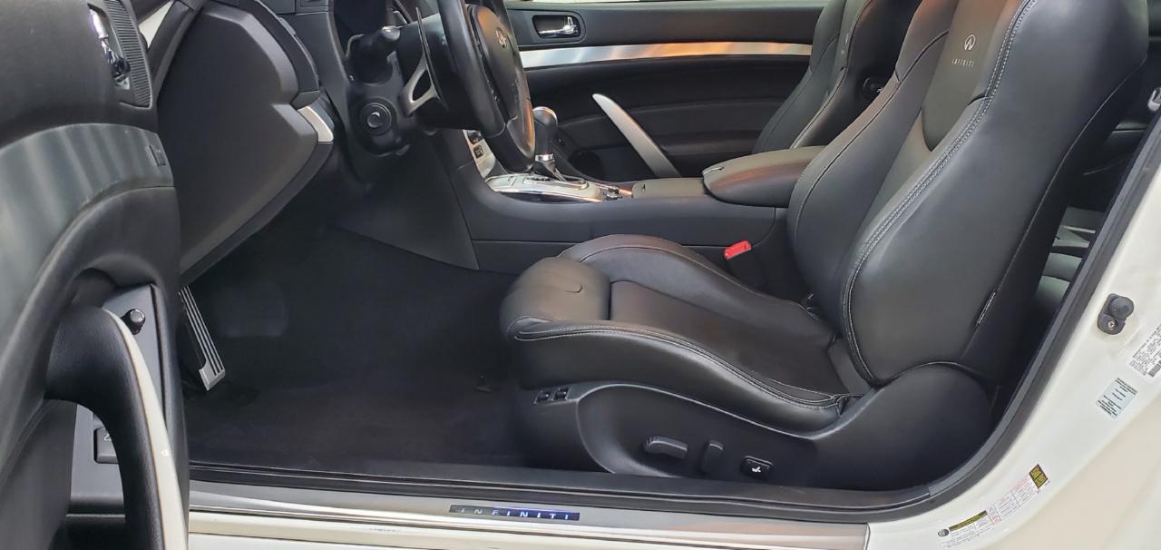 Infiniti G37XS  2013