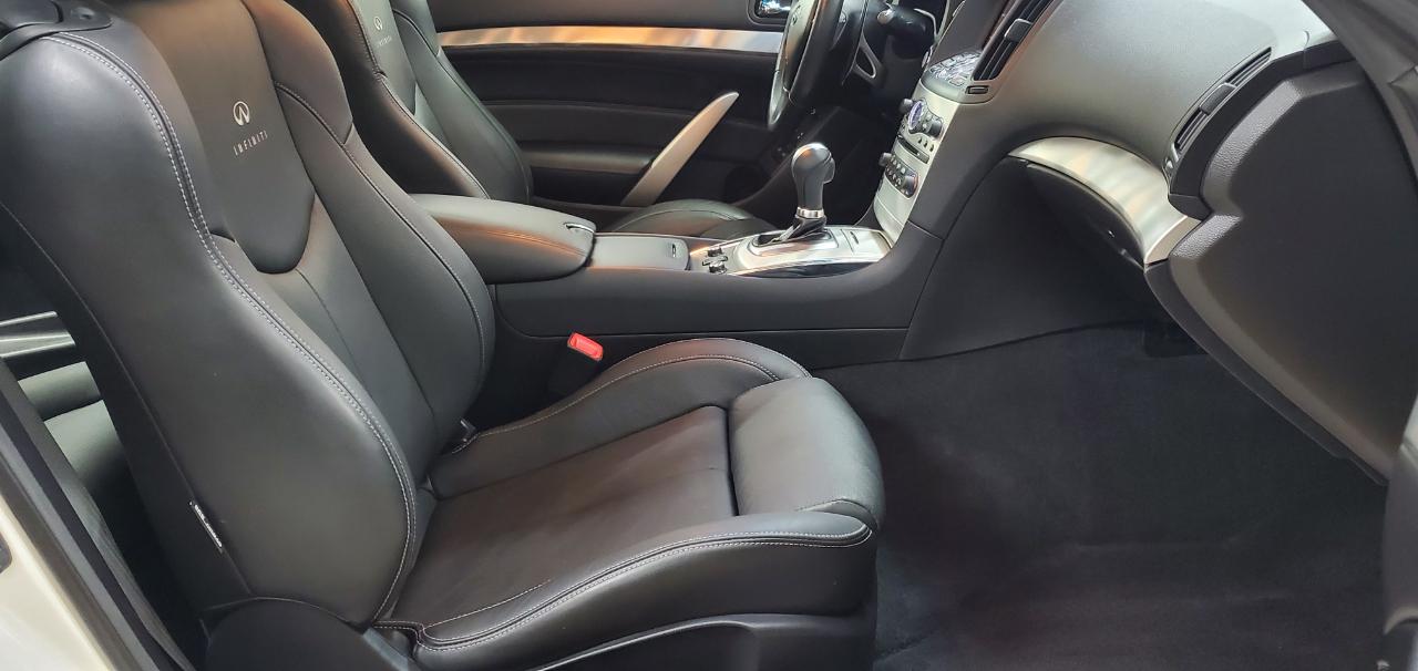 Infiniti G37XS  2013