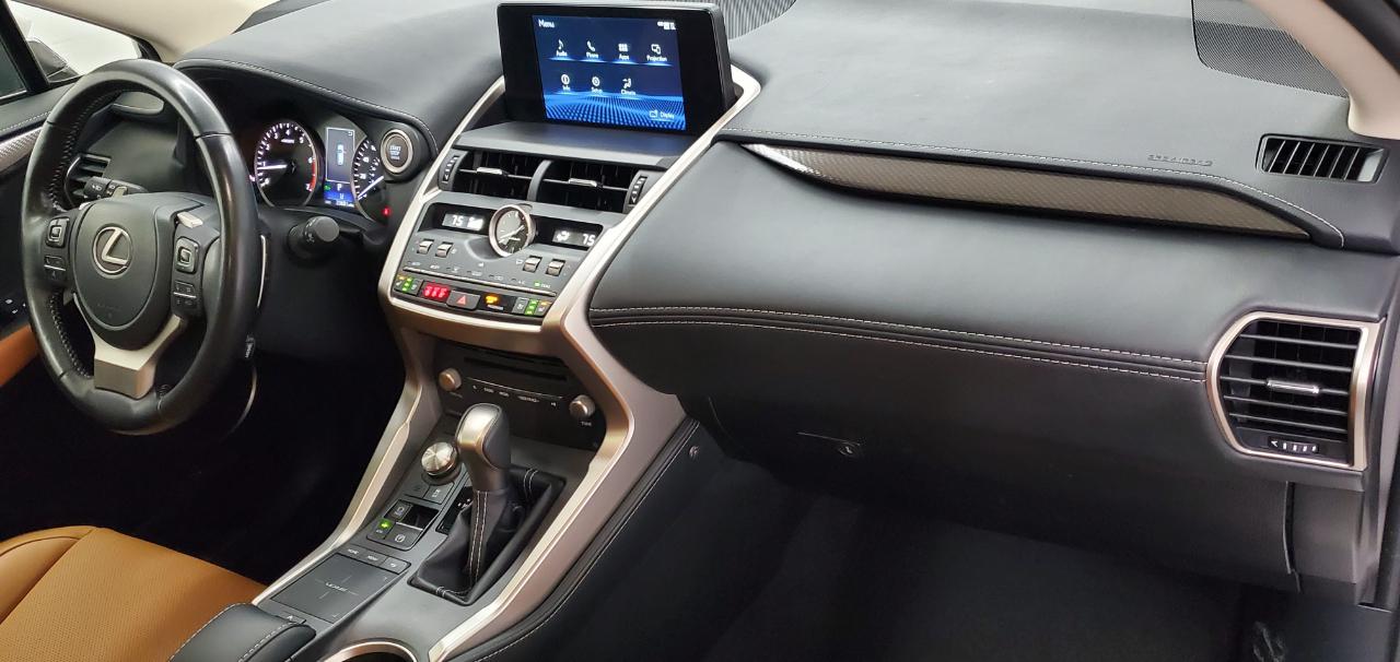 Lexus NX 300 Luxury AWD 2021