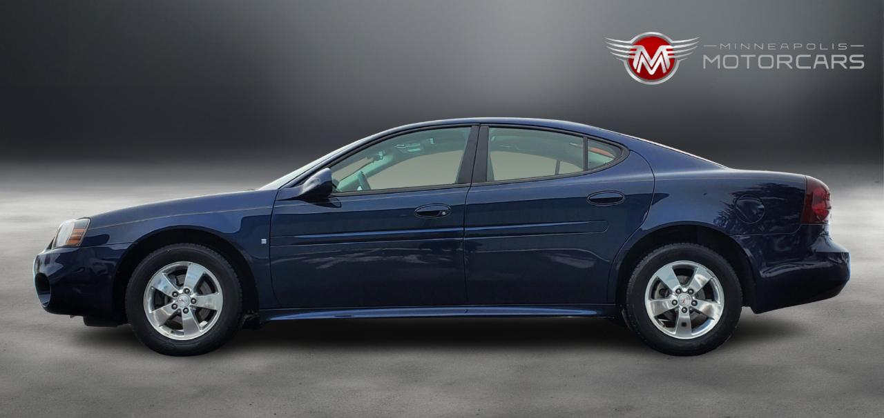Pontiac Grand Prix Sedan 2007