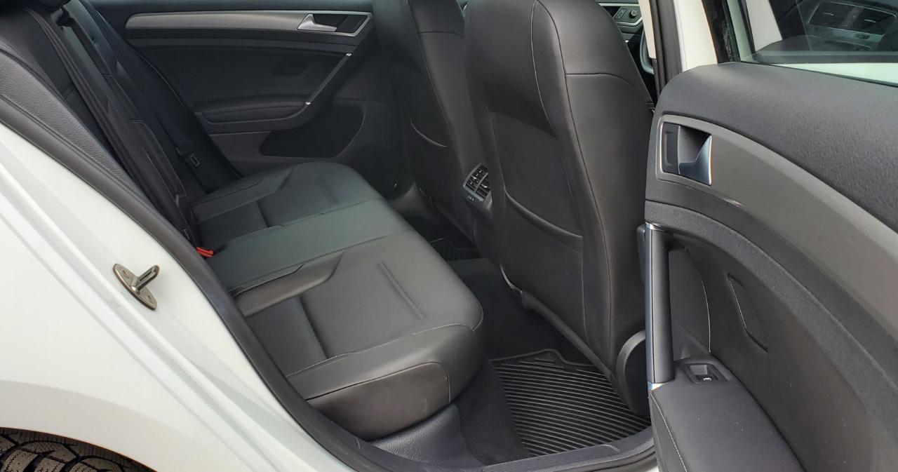 Volkswagen Golf SportWagen  2015