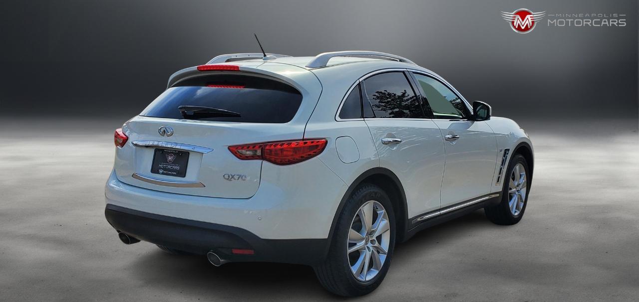 Infiniti QX70  2014