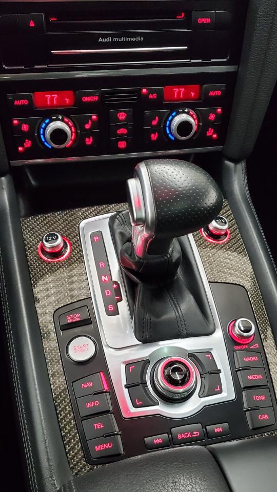 Audi Q7  2015