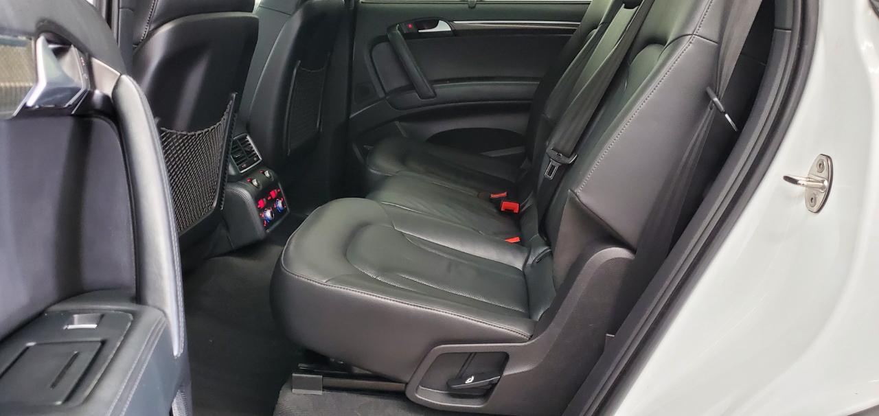 Audi Q7  2015