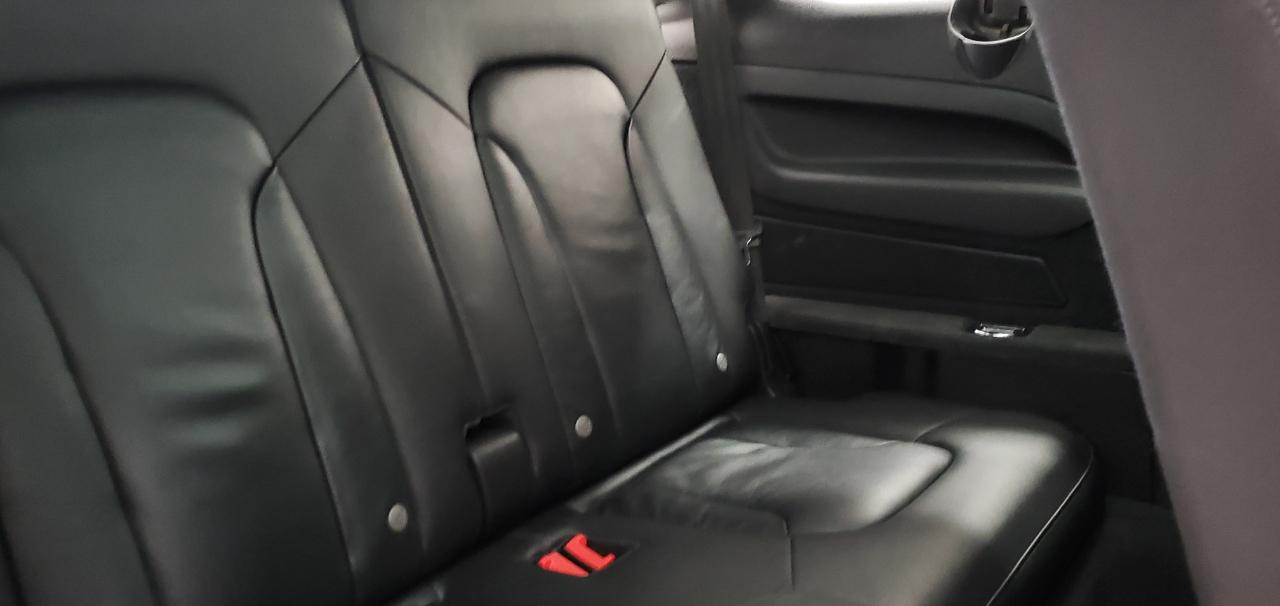 Audi Q7  2015
