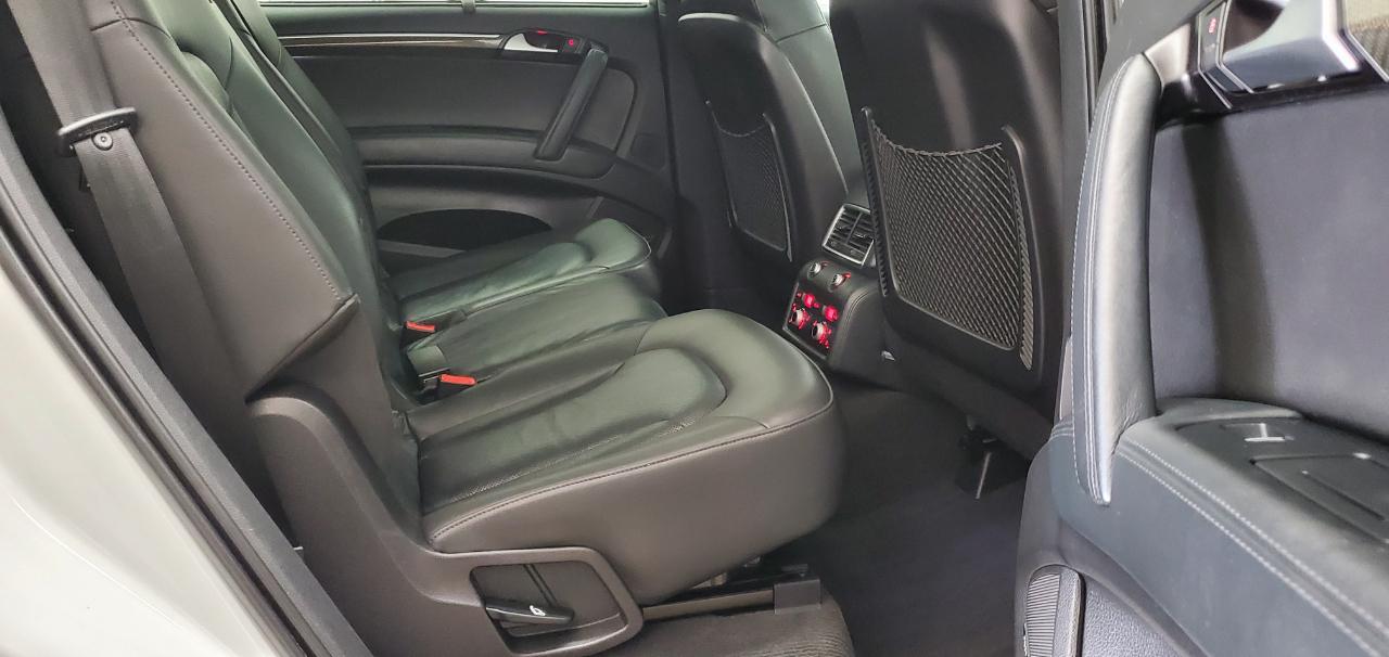 Audi Q7  2015