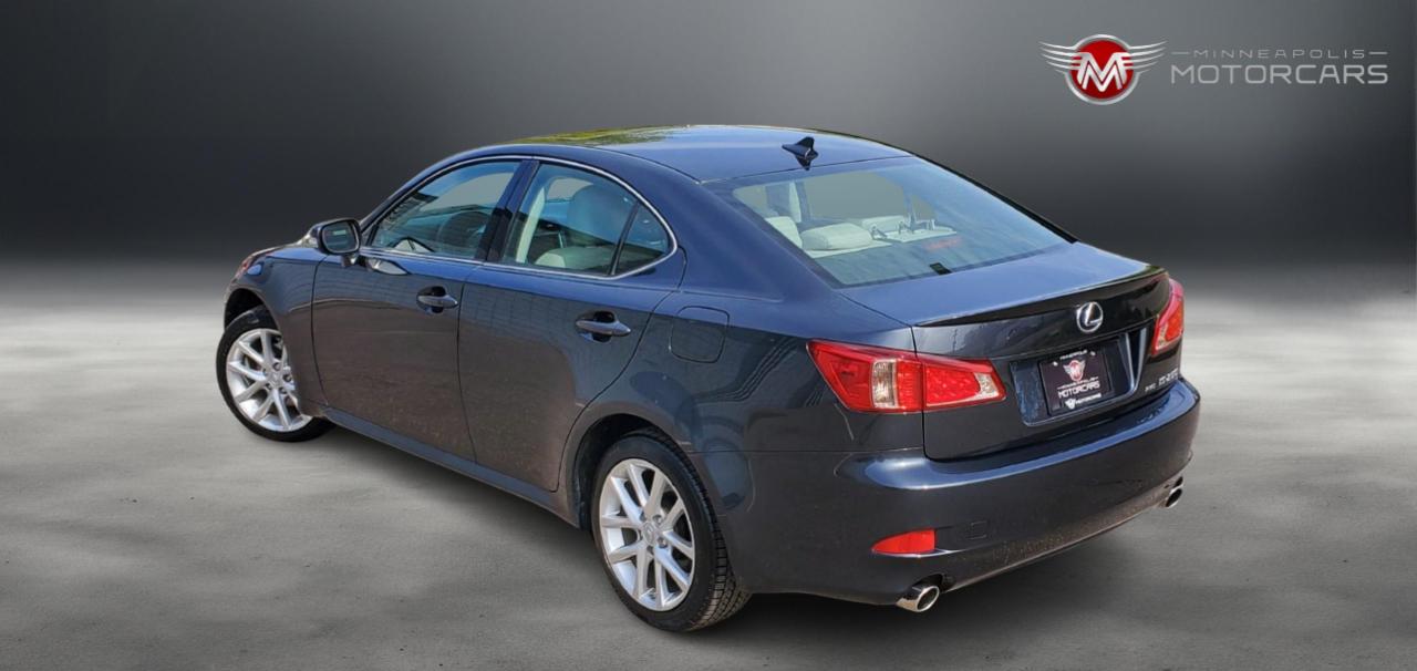 Lexus IS 250  2011