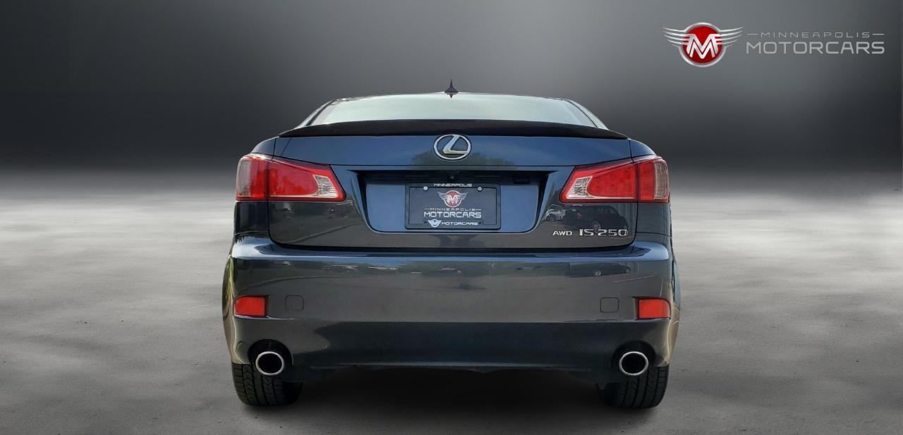 Lexus IS 250  2011