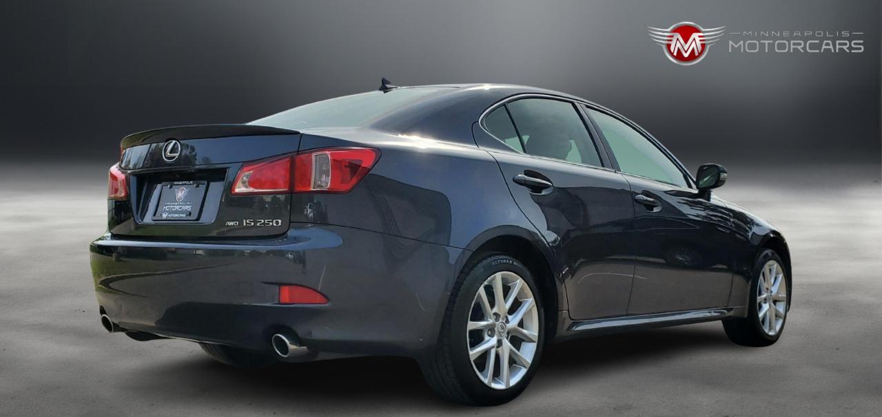 Lexus IS 250  2011