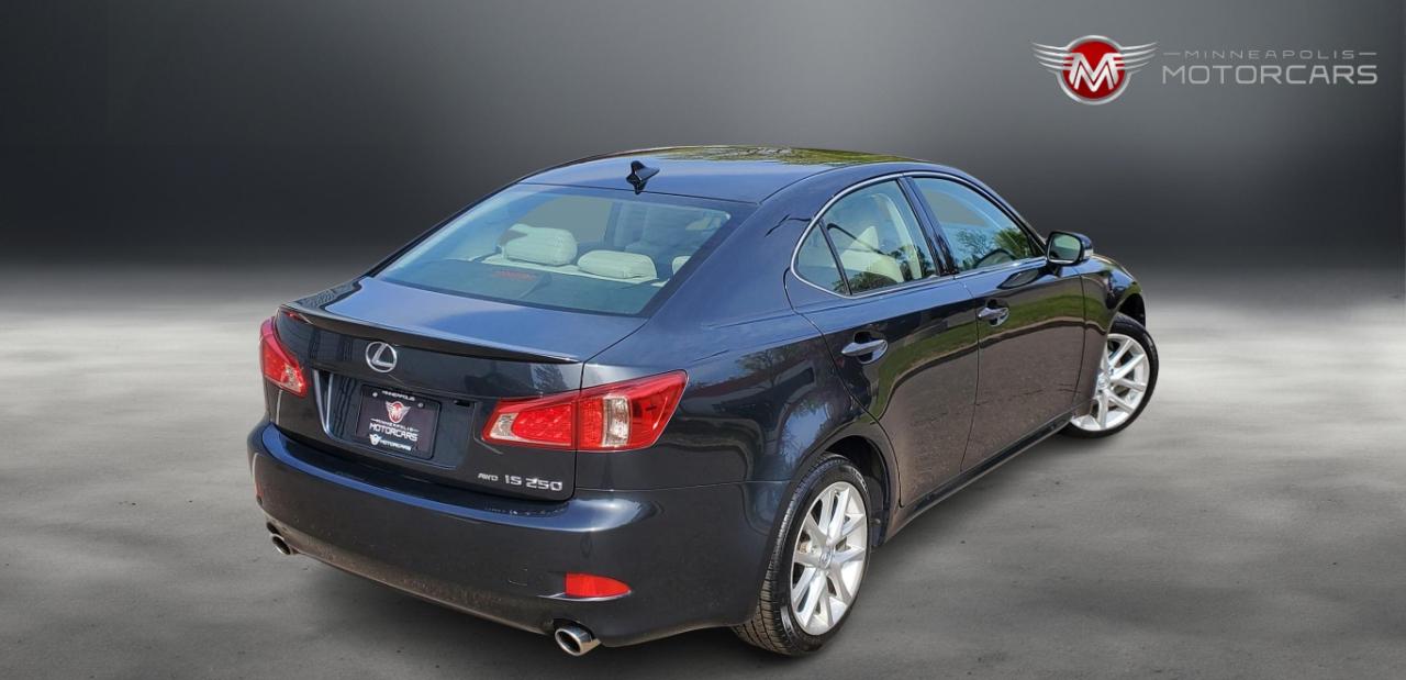 Lexus IS 250  2011