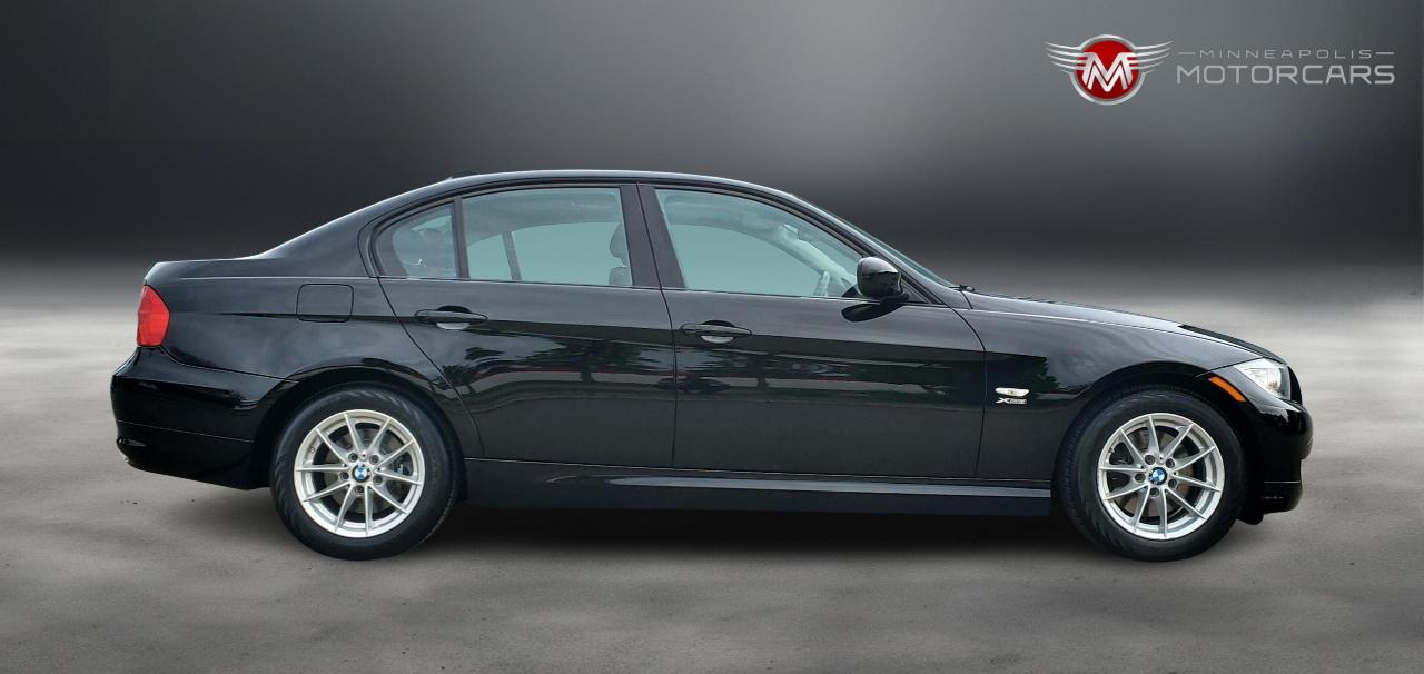 BMW 3-Series 328i xDrive 2010