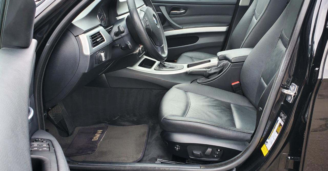 BMW 3-Series 328i xDrive 2010