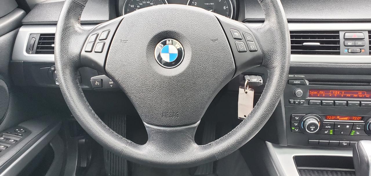 BMW 3-Series 328i xDrive 2010