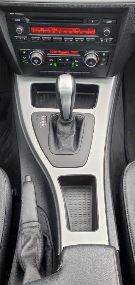 BMW 3-Series 328i xDrive 2010