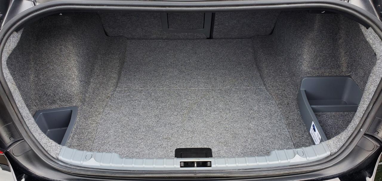 BMW 3-Series 328i xDrive 2010