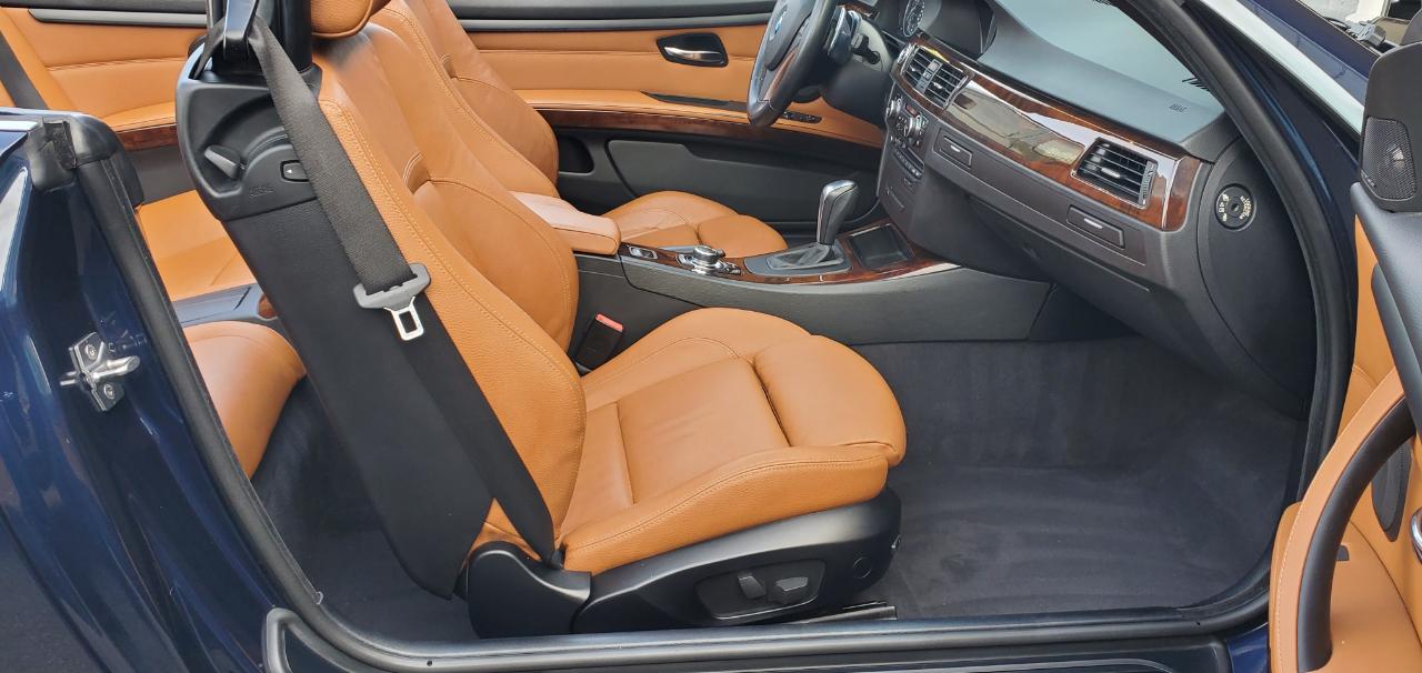 BMW 3-Series 335i Convertible 2011